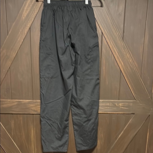 Black Durable Medical Scrub Set - Picture 8 of 9